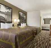 Super 8 by Wyndham Chatsworth/Dalton hotel detail image 7