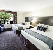 Bayshore Inn & Spa hotel detail image 7