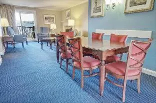 Club Wyndham Newport Onshore hotel detail image 6