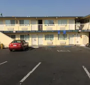 Economy Inn Monterey hotel detail image 3