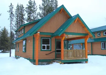 Manning Park Resort hotel thumbnail 2