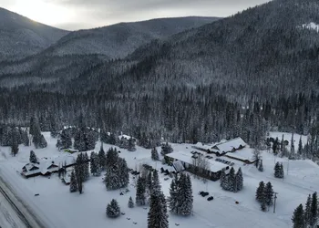 Manning Park Resort hotel thumbnail 3