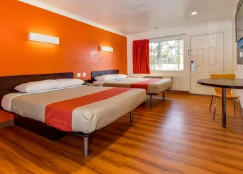 Motel 6 Garden Grove CA hotel thumbnail 6