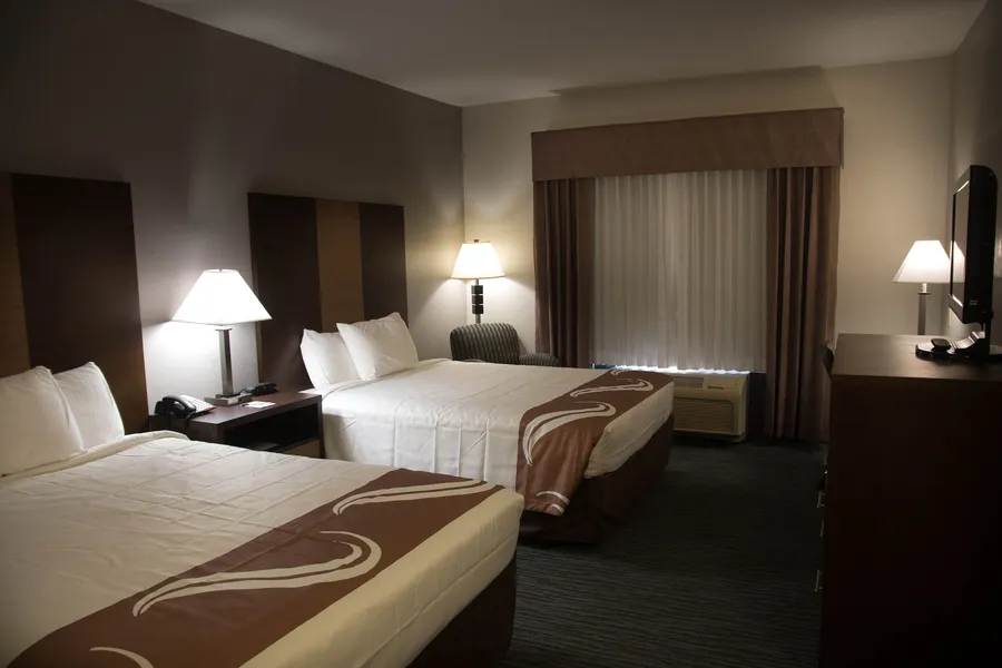 Crossroads Inn And Suites hotel detail image 2