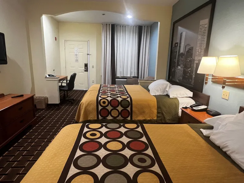 Super 8 by Wyndham Stafford Sugarland Area hotel detail image 6