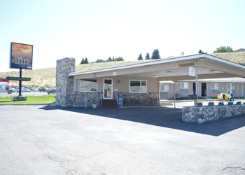 A Wyoming Inn hotel thumbnail 8