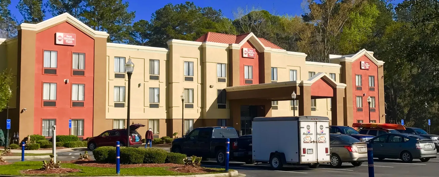 Best Western Plus Richmond Hill Inn hotel detail image 2