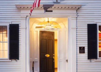 Harbor Light Inn hotel thumbnail 3