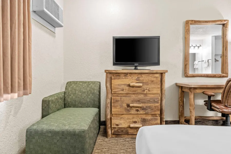 Econo Lodge Custer - Crazy Horse Area hotel detail image 6