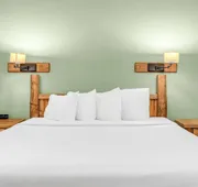 Econo Lodge Custer - Crazy Horse Area hotel detail image 7