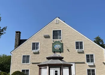 Merrill Farm Inn hotel thumbnail 7