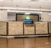 Days Inn and Suites by Wyndham Hammond, IN hotel detail image 4