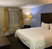 Days Inn and Suites by Wyndham Hammond, IN hotel detail image 7