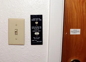 Town House Motel hotel thumbnail 6