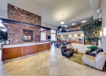 Heritage Inn & Suites hotel thumbnail 2
