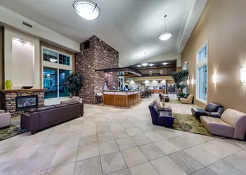 Heritage Inn & Suites hotel thumbnail 3