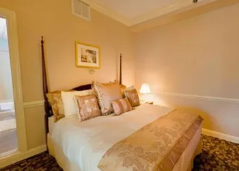 Hotel Alcott hotel thumbnail 7