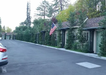 Marin Lodge hotel thumbnail 2