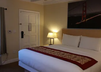 Marin Lodge hotel thumbnail 6