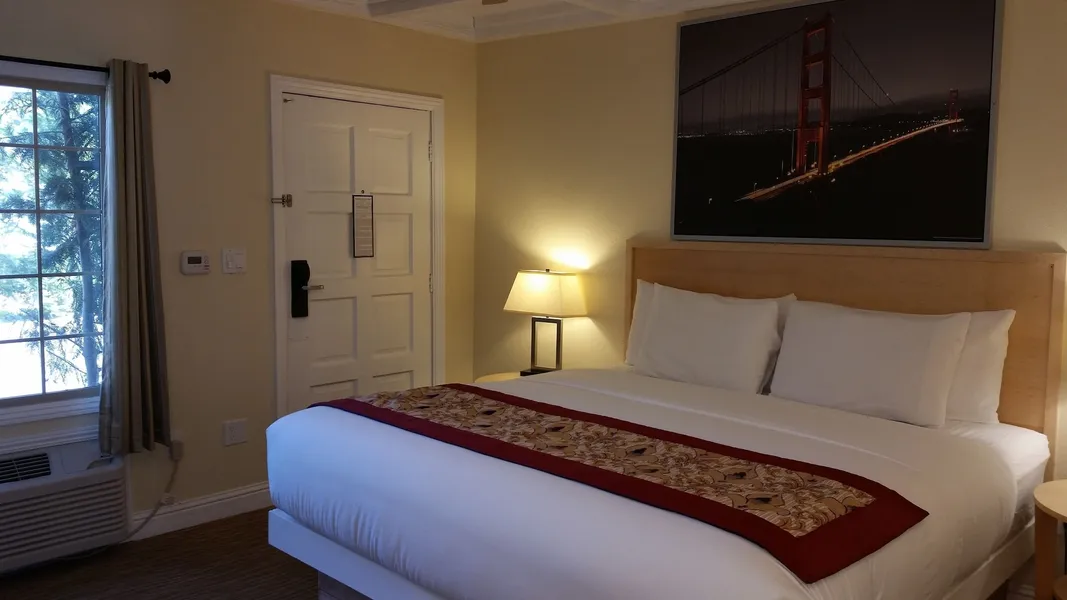 Marin Lodge hotel detail image 6