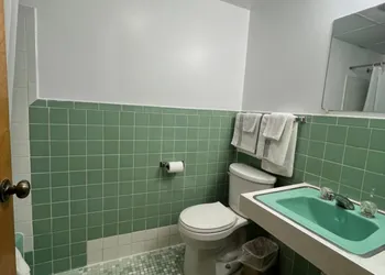 Budget Inn hotel thumbnail 8