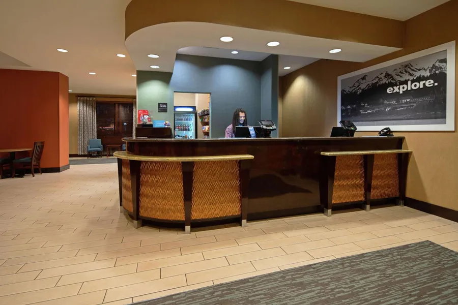 Hampton Inn & Suites Bremerton hotel detail image 6
