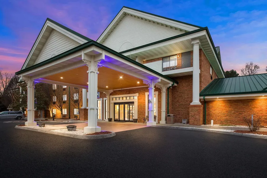 Country Inn & Suites by Radisson, Jonesborough-Johnson City West, TN hotel detail image 2