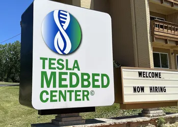 Tesla MedBed Center, East Dubuque hotel thumbnail 2