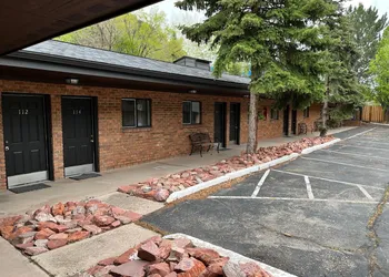 Frontier Lodge hotel thumbnail 2