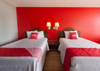 Americas Best Value Inn Macon hotel thumbnail 2