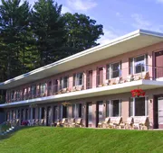 Half Moon Motel & Cottages hotel detail image 7