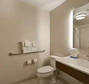 Holiday Inn Express & Suites Fresno (River Park) Hwy 41 by IHG hotel detail image 5