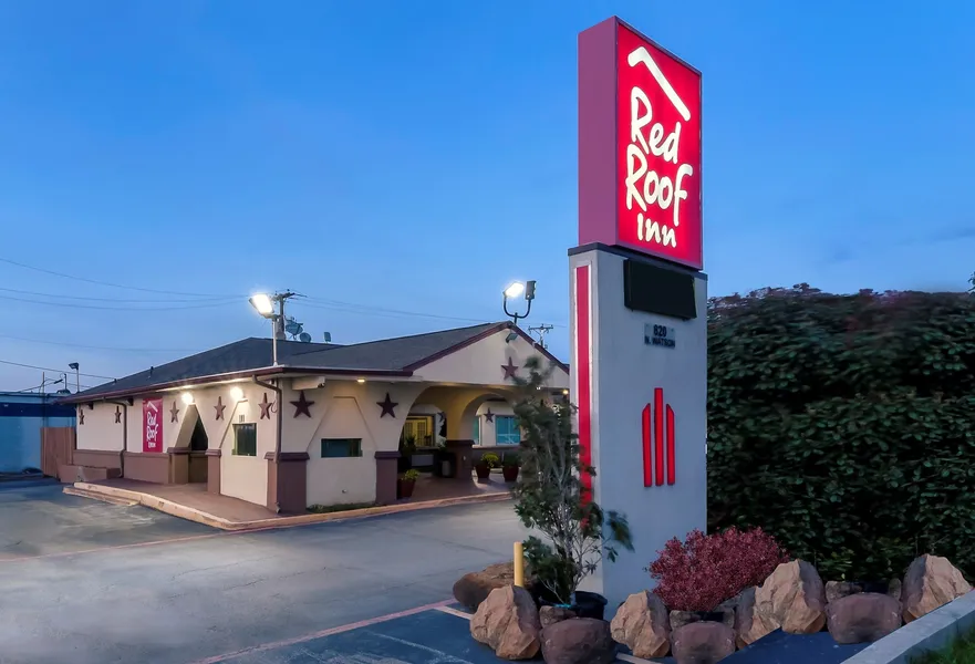Red Roof Inn Arlington - Entertainment District hotel detail image 2