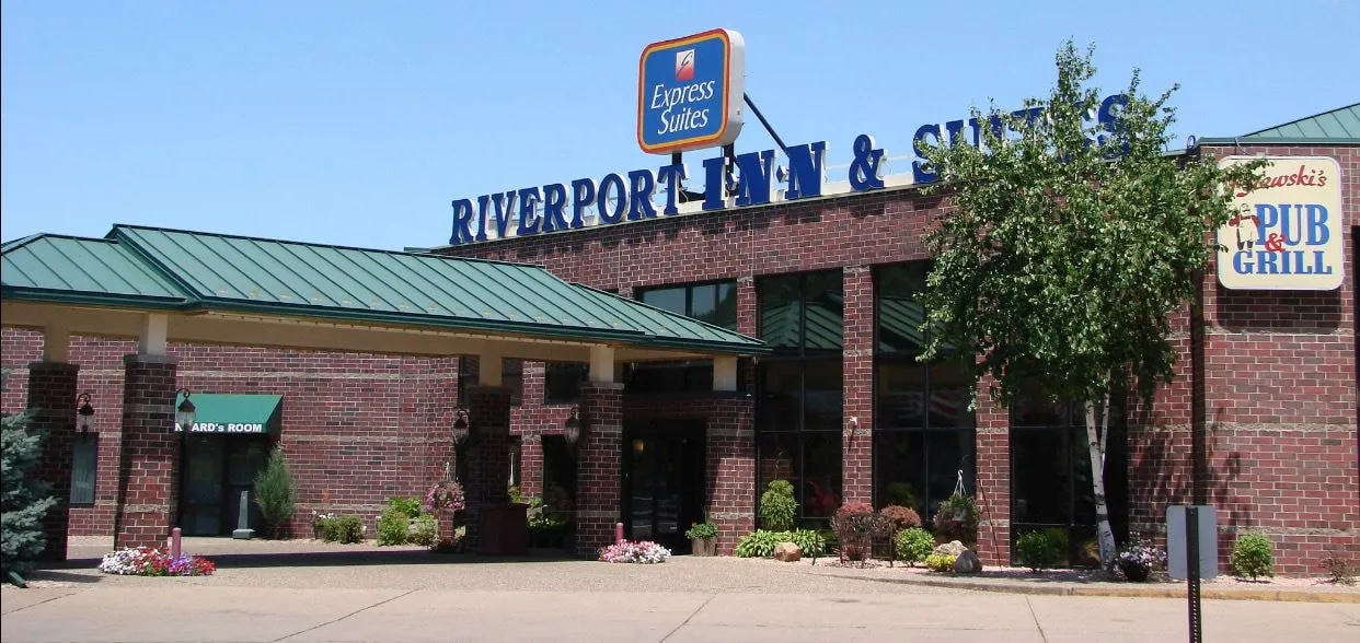 Express Suites Riverport Inn & Suites hotel detail image 2