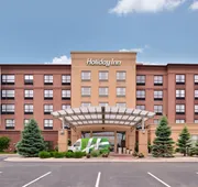 Holiday Inn Madison at The American Center by IHG hotel detail image 7