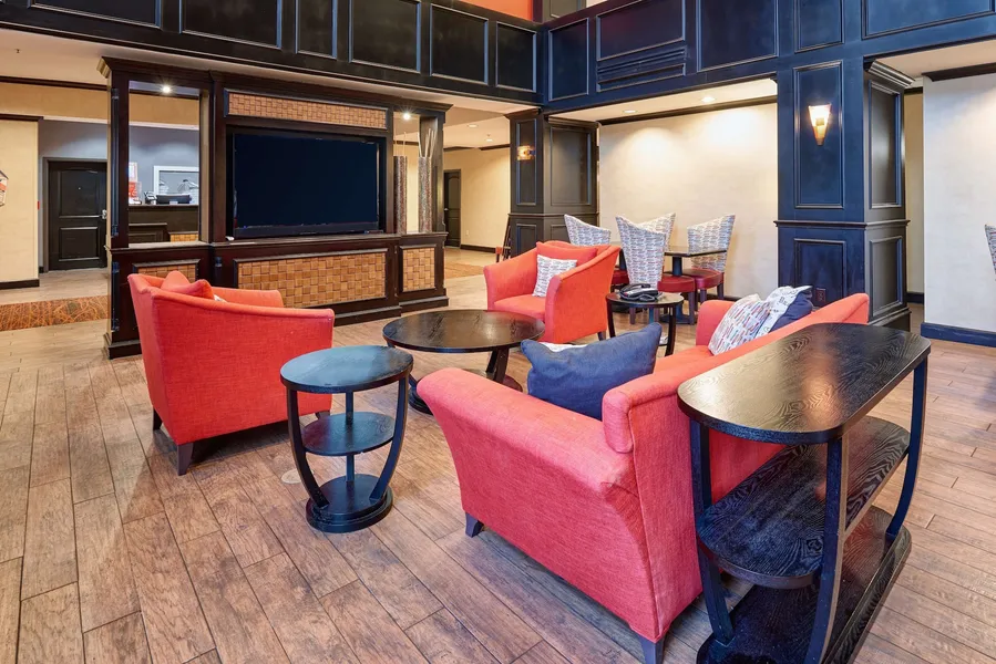 Hampton Inn & Suites Waco-South hotel detail image 2