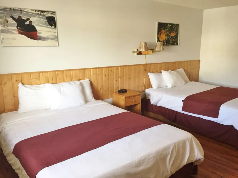 Canadas Best Value Inn River View Hotel hotel detail image 2