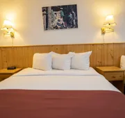 Canadas Best Value Inn River View Hotel hotel detail image 3