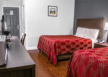 Econo Lodge Miramichi hotel thumbnail 5