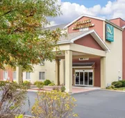 Quality Inn & Suites hotel detail image 3