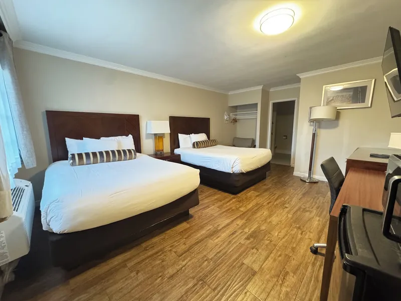 Rose Garden Inn hotel detail image 2
