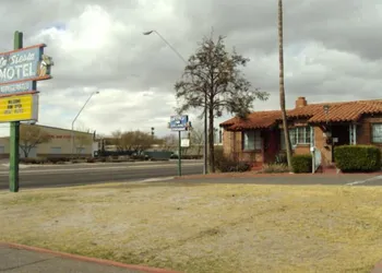 La Siesta Motel hotel thumbnail 2