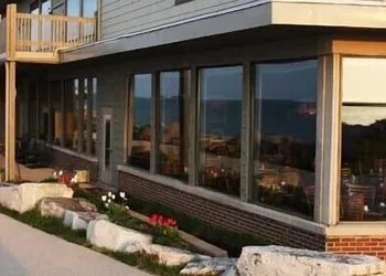 Lighthouse Inn hotel thumbnail 3