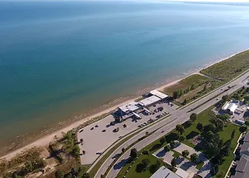 Lighthouse Inn hotel thumbnail 5