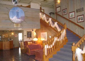 Lighthouse Inn hotel thumbnail 8