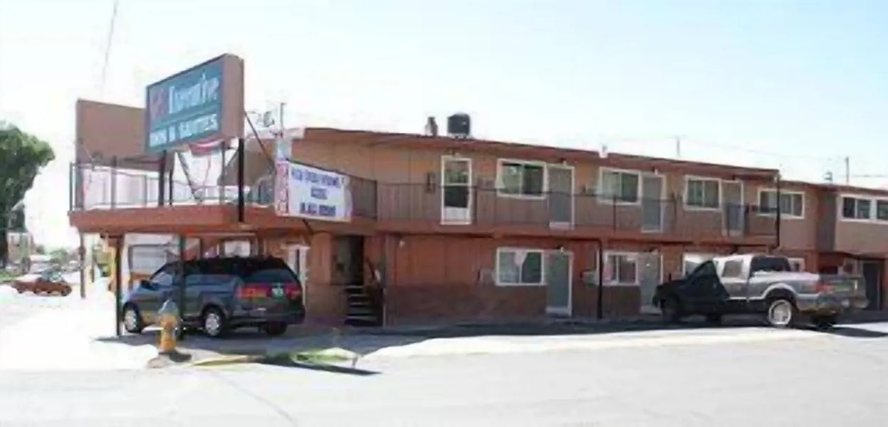 Executive Inn & Suites hotel detail image 2
