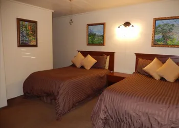 The Gateway Restaurant & Lodge hotel thumbnail 3