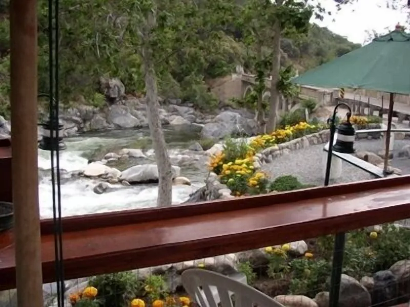 The Gateway Restaurant & Lodge hotel detail image 6