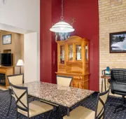 The Suites Hotel at Waterfront Plaza hotel detail image 4