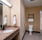 The Suites Hotel at Waterfront Plaza hotel detail image 7
